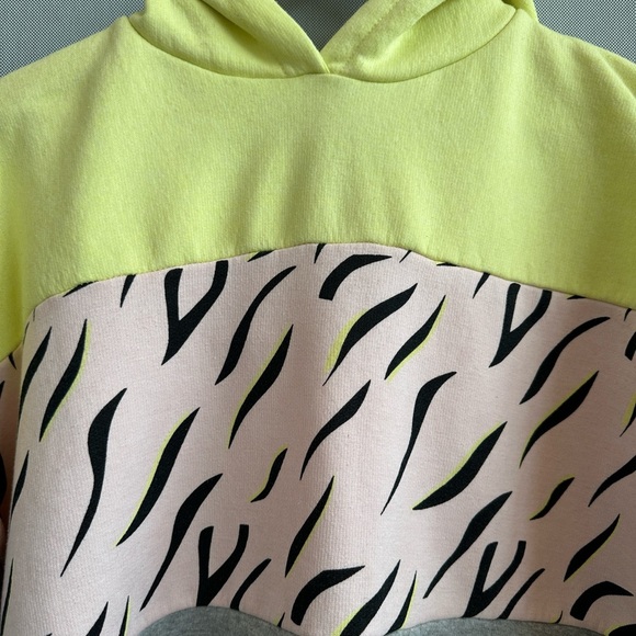 Genetic Apparel | Rose & Gray Hoodie | Cropped Sweatshirt | Colorblock Hoodie - Picture 5 of 8